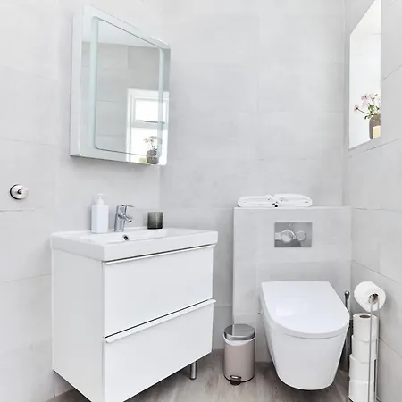 The Waterlow Park Wonder - Trendy 2bdr With Study And Patio *