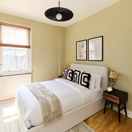 The Waterlow Park Wonder - Trendy 2bdr With Study And Patio * London
