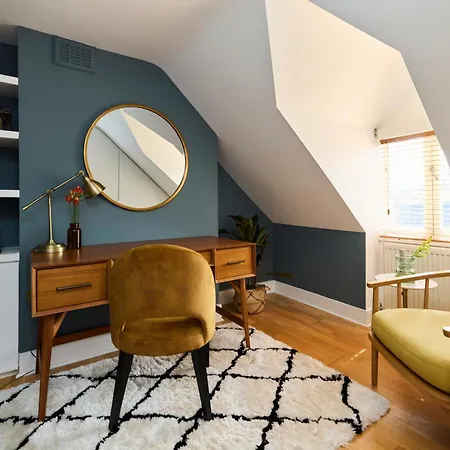 The Waterlow Park Wonder - Trendy 2bdr With Study And Patio
