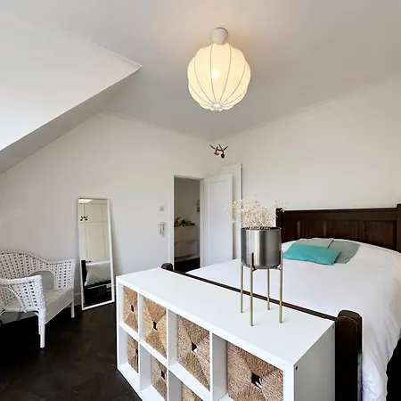 Apartment Ana's Place Near West Hampstead- 2 Double Beds, Max 4 People *