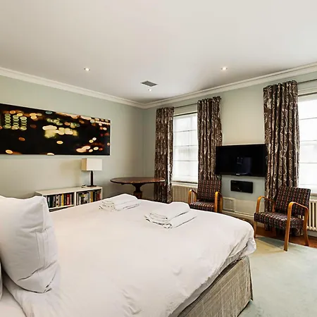 Holiday home Luxe Retreat 5-bed Gem