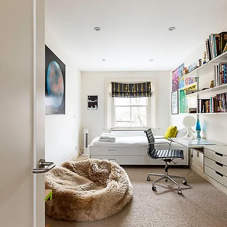 Luxe Retreat 5-bed Gem Holiday home *