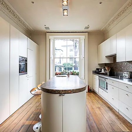 Luxe Retreat 5-bed Gem Holiday home