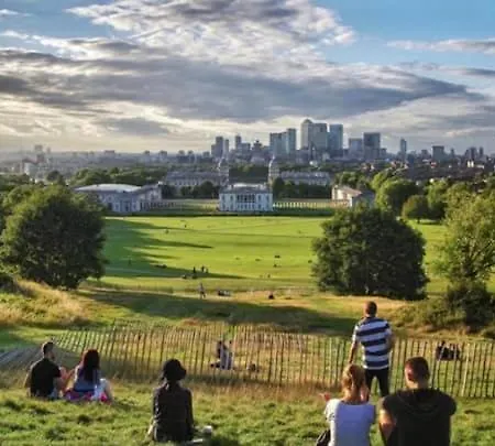 Cosy Near Greenwich Park Apartment