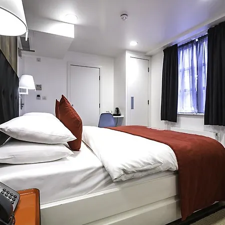 酒店 白色教堂旅馆 4*