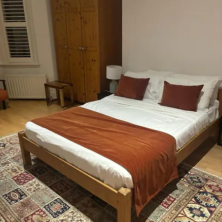Homestay Grand Tulse Hill *