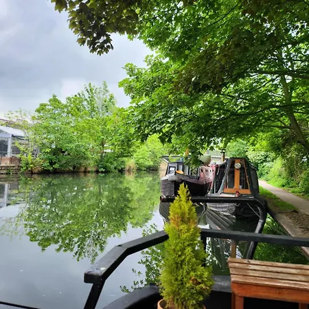 Lovely Canal Boat In Little Venice By Paddington For Family & Friends *