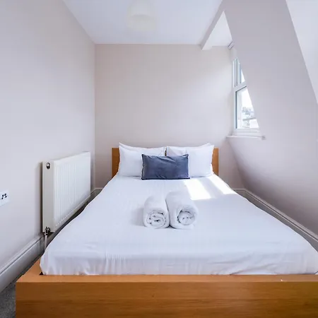 Paddington Modern * London