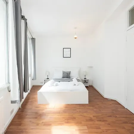 Spacious 1 Bedroom Bridge London