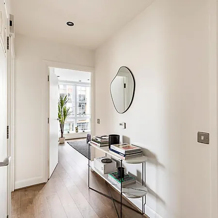 Stylish And Sleek East Retreat