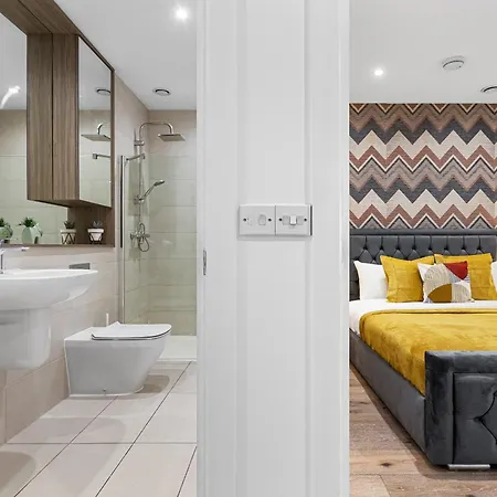 Stylish One Bedroom Flat - Sleeps 5 - Near Heathrow - Ub3 * London