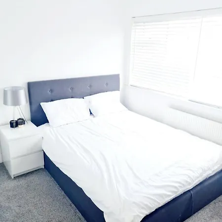 3 Bedroom House London Holiday home *