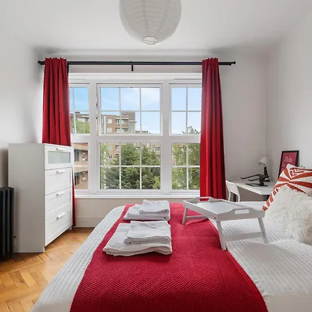 Tower Bridge Hideaway - Whitechapel *