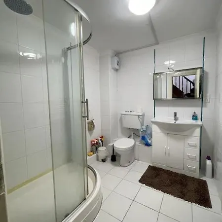 Holiday home Thamesview Canary Wharf With Freeparking *