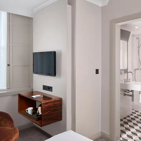 Palace Hotel London