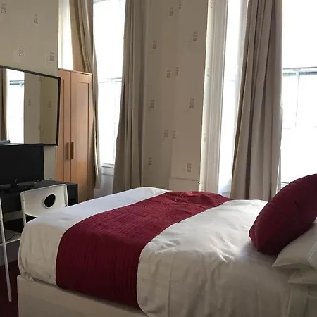 Garth Hotel London