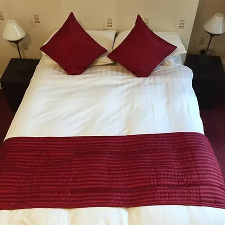 Hotel Garth 3*