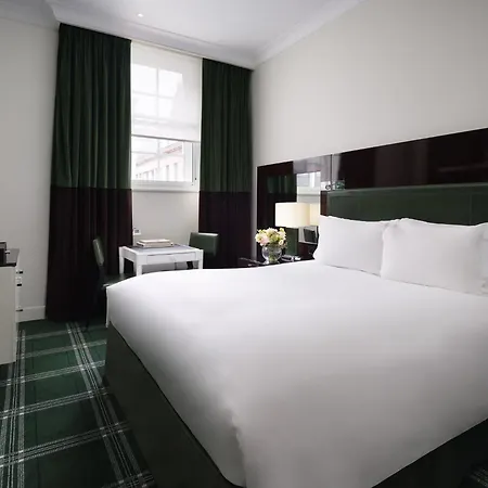 Hotel Sofitel St James
