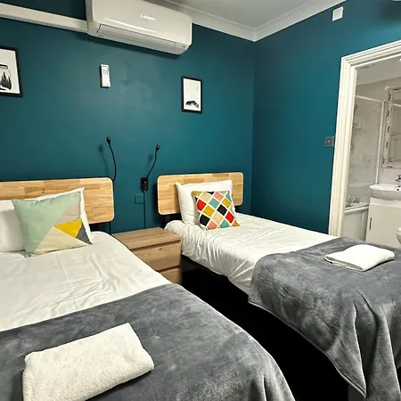 Smart Hyde Park View London