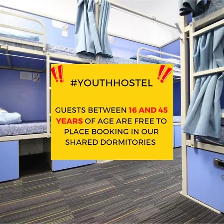 Smart Hyde Park Hostel *