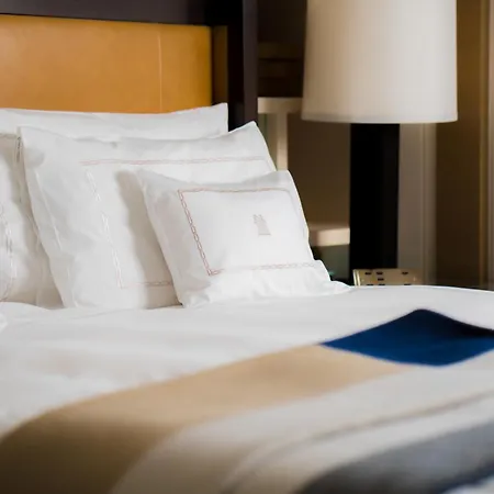 Corinthia Hotel 5*