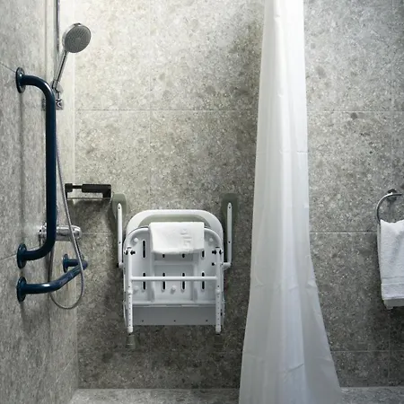 The Pillar Hotel 4*