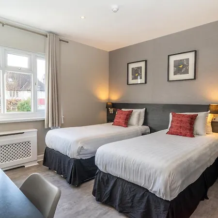 Croft Court 3*