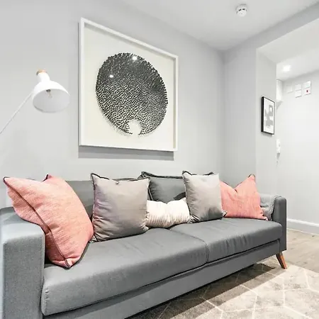 73 Oakley Square Apartment London