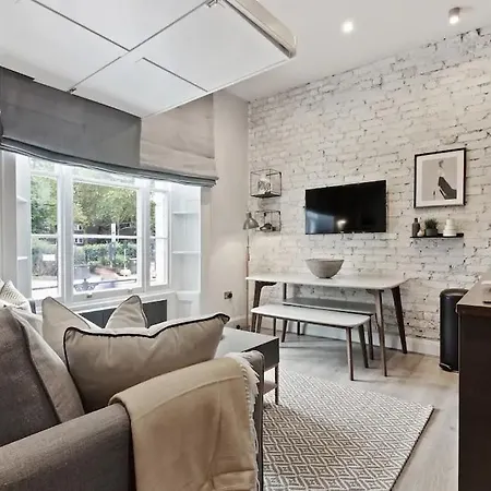 Apartment 73 Oakley Square *