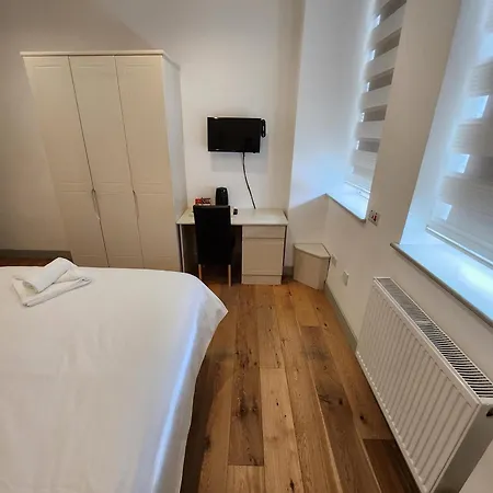 Forest House 3*