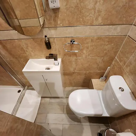 Forest House Hotel