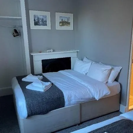 Ravna Gora Hotel Londra