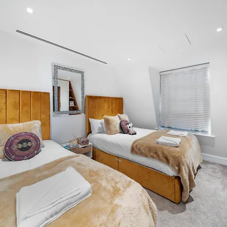 Marble Arch Luxury 3-bedroom Penthouse Haven 73 * London