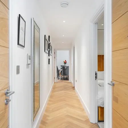 Marble Arch Luxury 3-bedroom Penthouse Haven 73 Apartment *