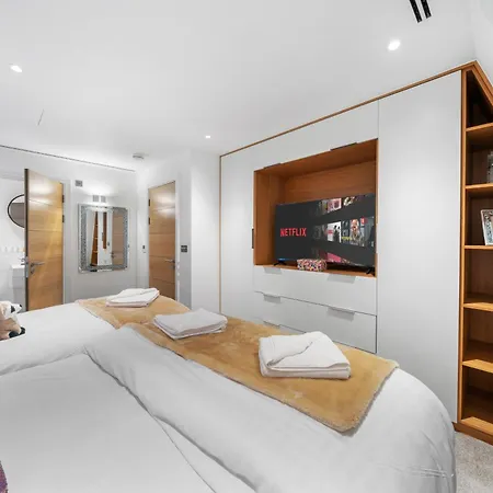Marble Arch Luxury 3-bedroom Penthouse Haven 73 *
