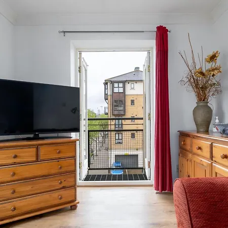 Guestready - Parkside Getaway In Britannia Village * London