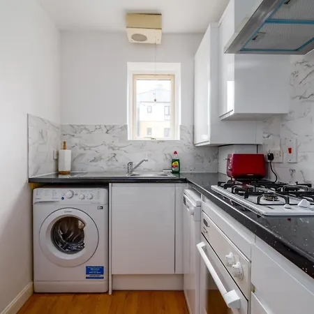 Guestready - Parkside Getaway In Britannia Village * London