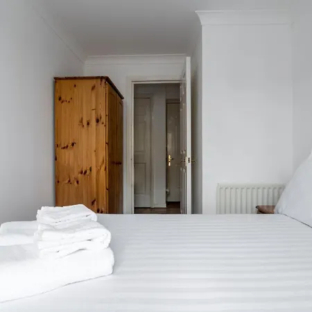 Guestready - Parkside Getaway In Britannia Village *