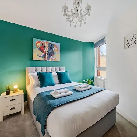 Modern 2 Bedroom In Islington Close To Station