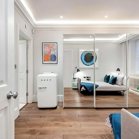 Apartment Welcome - Trafalgar Townhouse *