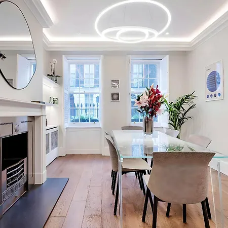 Apartment Welcome - Trafalgar Townhouse