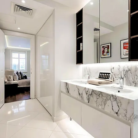 Welcome - Trafalgar Townhouse * London
