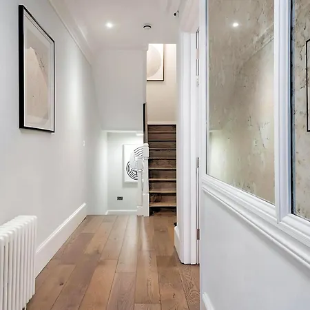 Welcome - Trafalgar Townhouse London