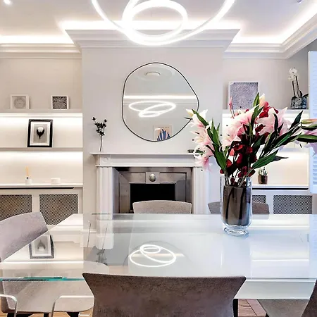 Welcome - Trafalgar Townhouse * London