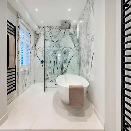 Apartment Welcome - Trafalgar Townhouse *