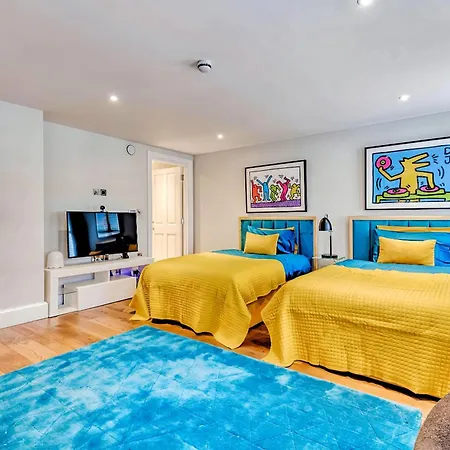 Welcome - Trafalgar Townhouse Apartment London