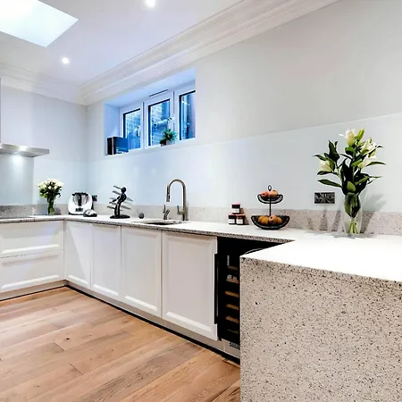 Apartment Welcome - Trafalgar Townhouse London