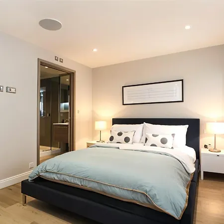 Large By Liverpool Street Station * London
