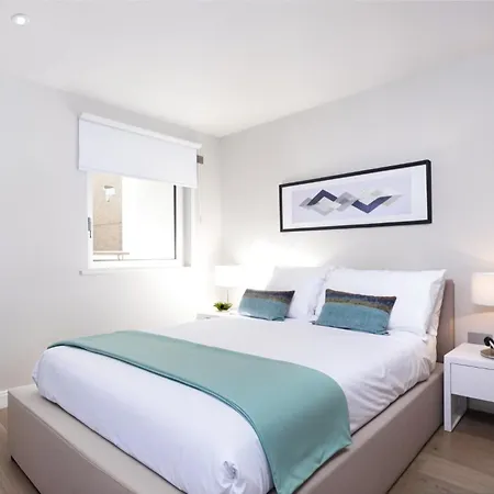 Large By Liverpool Street Station Apartment