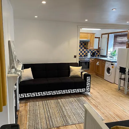 A Lovely One Bed Flat In North